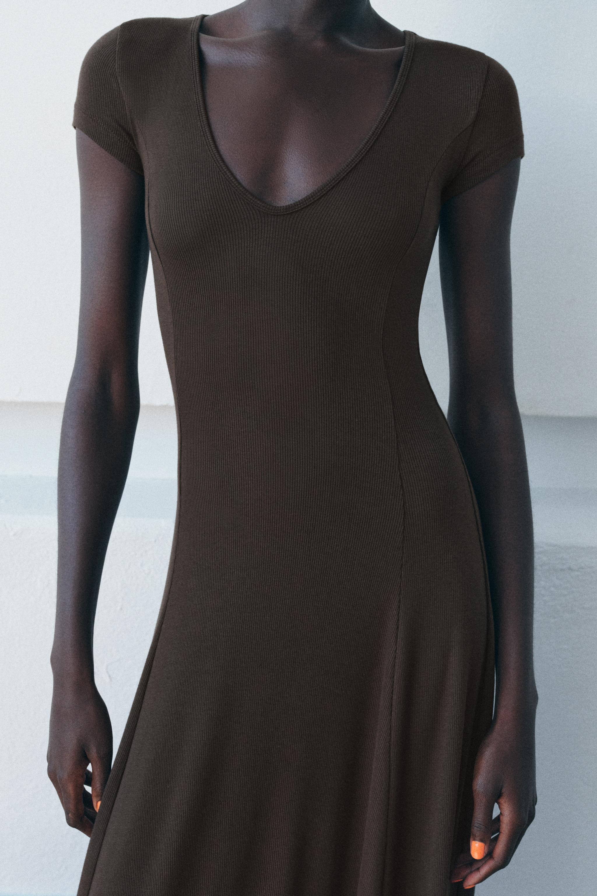 LONG RIBBED DRESS